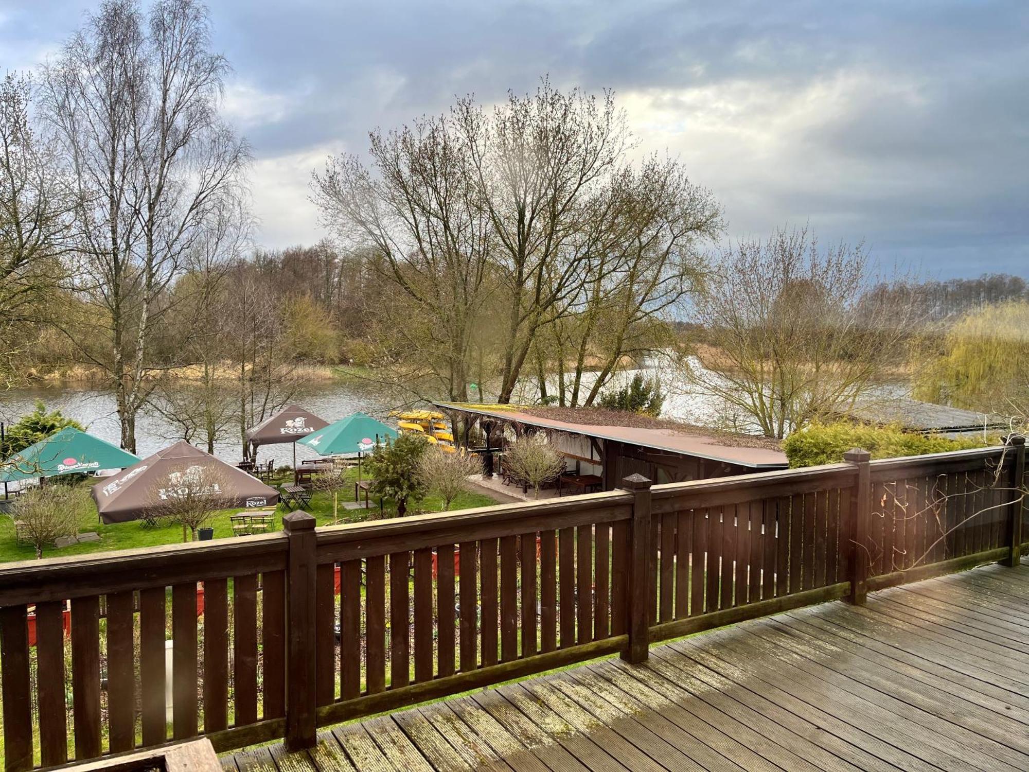Riverside Inn Oderberg Esterno foto
